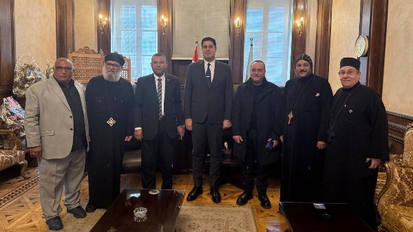 الكنيسة تهنئ نائب محافظ القاهرة للمنطقة الشمالية