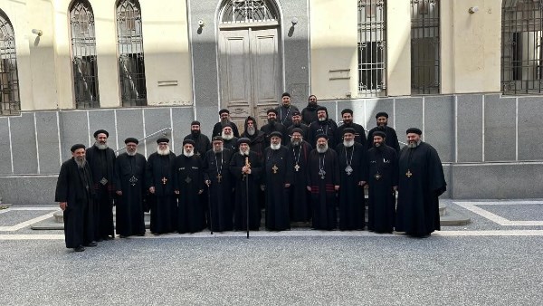 رسامة قمص جديد