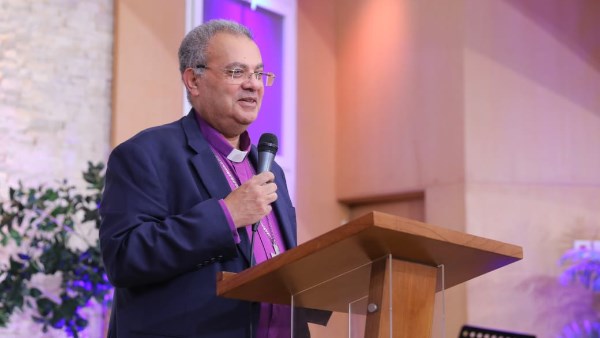 القس أندريه زكي 