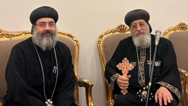 البابا تواضروس ونيافة الأنبا أكسيوس 