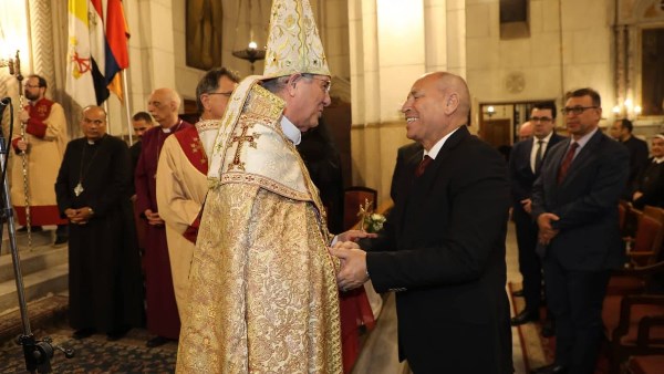 المطران كريكور أوغسطينوس ومحافظ القاهرة 