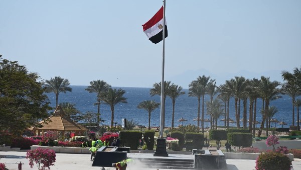 ساحة العلم فى طابا 