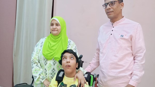 الام المثالية لابن من متحدي الاعاقة 