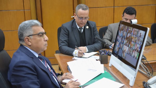 عبر الفيديو كونفرانس..محافظ الدقهلية يشارك في اجتماع مجلس المحافظين عبر الفيديو كونفرانس..محافظ الدقهلية يشارك في اجتماع مجلس المحافظين