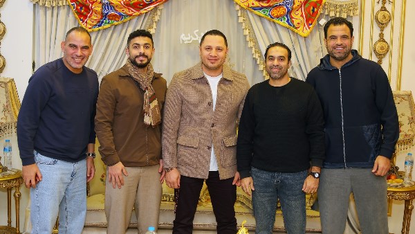 نجوم الزمالك والأهلى مع وكبل لجنة الصناعه