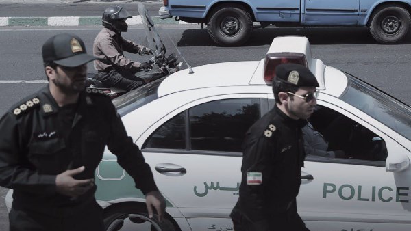 شرطة إيرانية