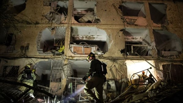 دمار في ديمونا بفعل الصواريخ الإيرانية