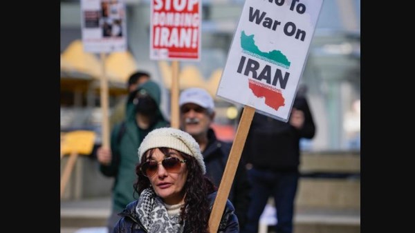 مظاهرات بكندا لوقف الحرب على إيران