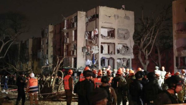 دمار في ديمونا بفعل الصواريخ الإيرانية