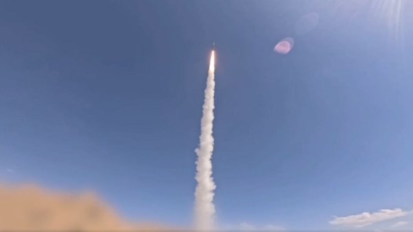 عملية إطلاق صواريخ إيرانية