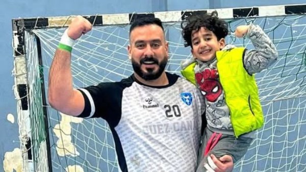 أحمد شهده لاعب كرة اليد بنادي بورفؤاد