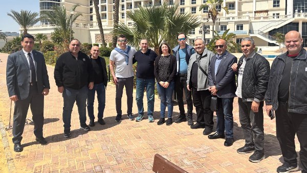  وفد الاتحاد الدولي لرفع الأثقال