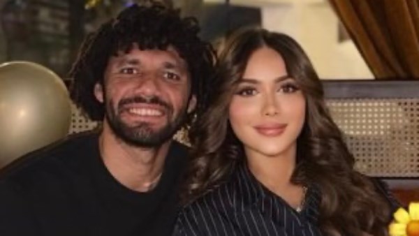 محمد النني وزوجته