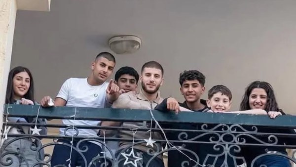 المتهمون بإلقاء أكياس المياه 