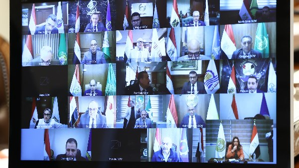 اجتماع السادة المحافظين عبر الفيديو كونفرانس