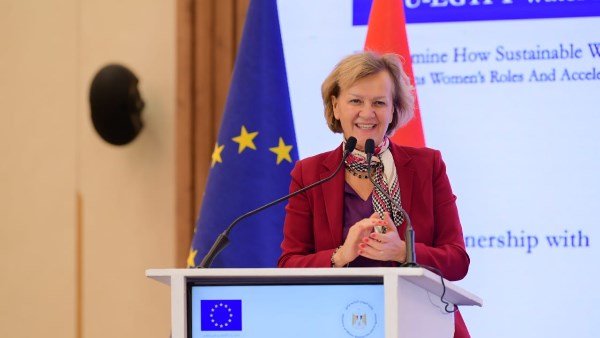 سفيرة الاتحاد الأوروبي بمصر 