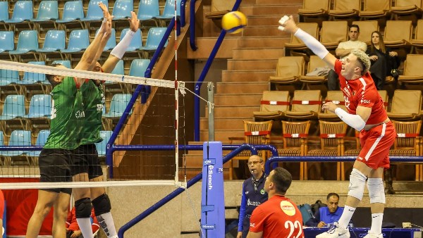 فريق الكرة الطائرة بالاهلي 