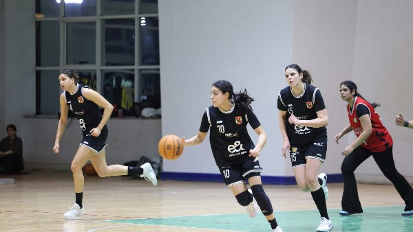 سيدات سلة الأهلي