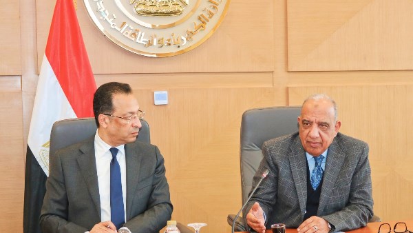 وزير الاتصالات 