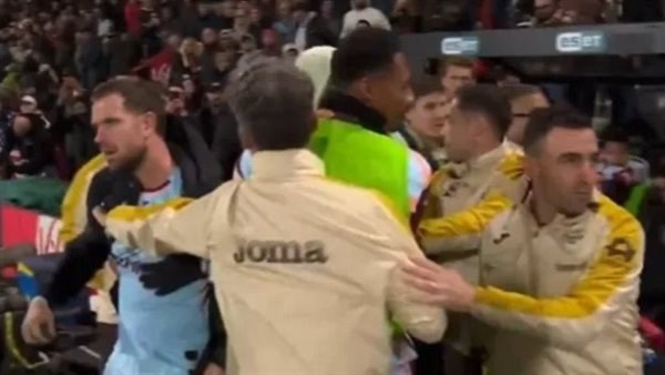 كواليس مشاجرة جوردان هندرسون