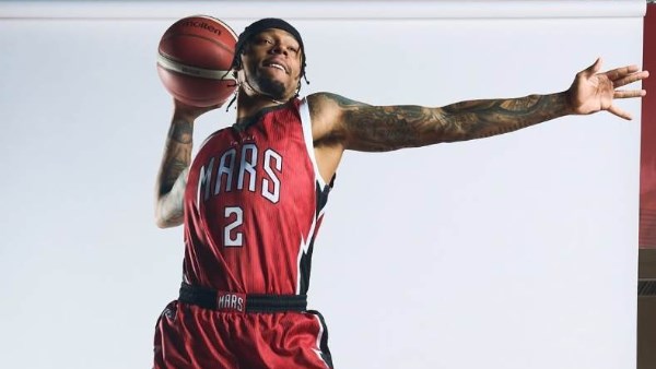 الأهلي يتعاقد مع الأمريكي زاك لوفتون لتدعيم فريق السلة حتى نهاية الموسم الأهلي يتعاقد مع الأمريكي زاك لوفتون لتدعيم فريق السلة حتى نهاية الموسم