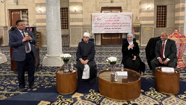 انعقاد الملتقى الثاني للطلاب الوافدين عن دور المرأة في تنمية الوعي المجتمعي