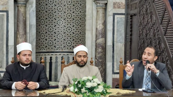 ملتقى رياض الصائمين بالجامع الأزهر يؤكد أن رمضان شهر العمل لا الخمول والكسل