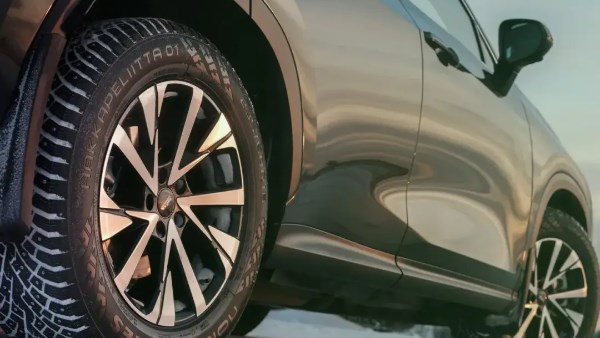 أول كاوتش سيارة شتوي يتمدد مع انخفاض الحرارة