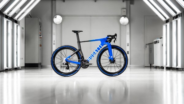 دراجة بوجاتي فاكتور ون