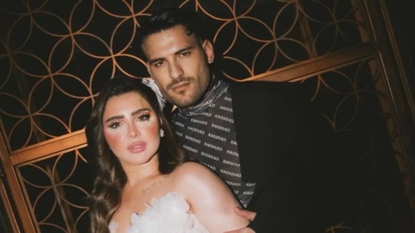 مسلم وزوجته 