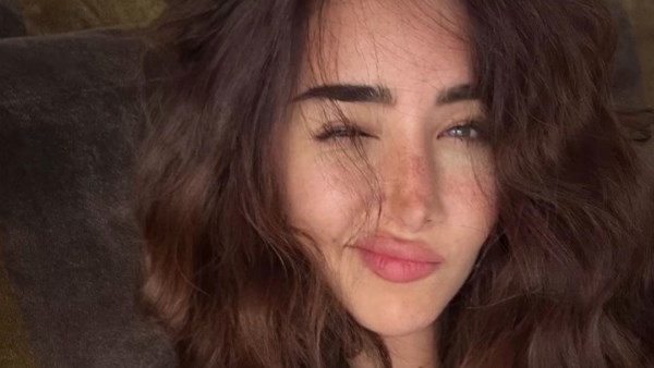 هنا الزاهد تتألق بإطلالة ساحرة.. سر جاذبية نجمة الموسم الجديد