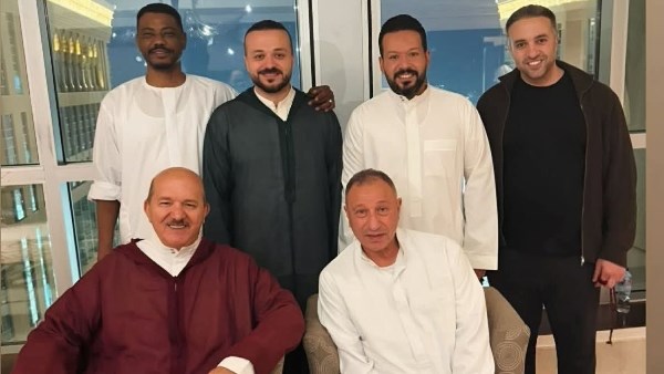 محمد الجارحي يوثق لحظات إيمانية مع محمود الخطيب في الحرم