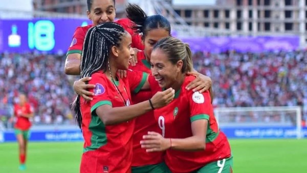 فتح باب التقديم لاختيار متخصصين في كرة القدم النسائية تحت سن 18 عاما