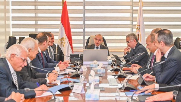 وزير الاستثمار والتجارة الخارجية 