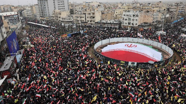 احتشاد الإيرانيين في يوم القدس بطهران