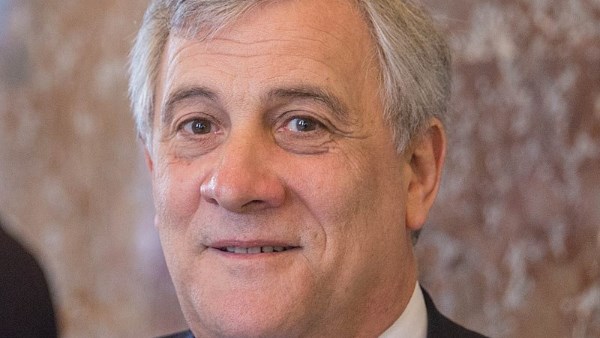 وزير خارجية إيطاليا يبحث مع نظيره العماني الوضع عقب الهجمات الإيرانية