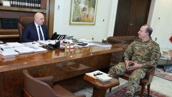 جوزيف عون يجتمع مع قائد الجيش اللبنانى لبحث تطورات الجنوب