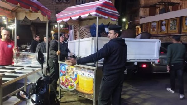 حملات رقابية لإزالة التعديات وإغلاق المنشآت المخالفة بالإسكندرية