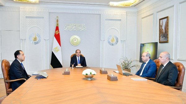 الرئيس السيسي: ملف تطوير الشركة الوطنية “مصر للطيران” يحظى بأولوية قصوى