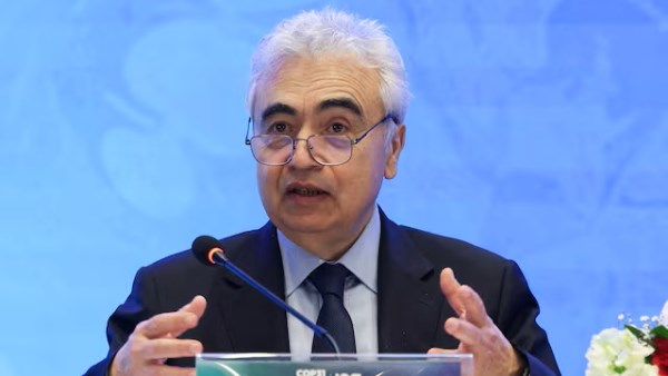 وكالة الطاقة الدولية: يمكن سحب المزيد من مخزونات النفط "عند الحاجة"