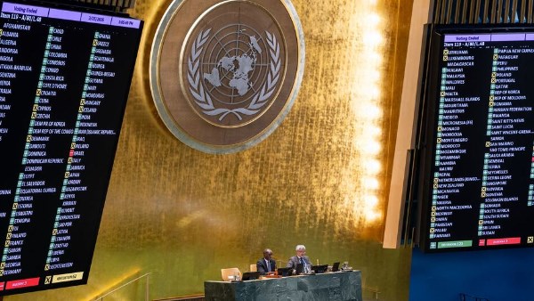 عارضته أمريكا وإسرائيل.. قرار أممي يعتبر الإتجار بالأفارقة أفظع جريمة ضد الإنسانية