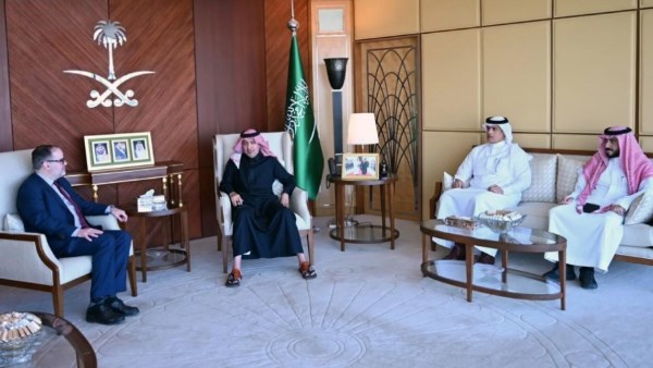 مسؤول سعودي يبحث مع مدير الأونروا علاقات التعاون