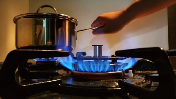 تحذيرات صحية: غاز البوتاجاز يلوث الهواء داخل المنازل.. وهذه طرق الوقاية والحماية من الحوادث