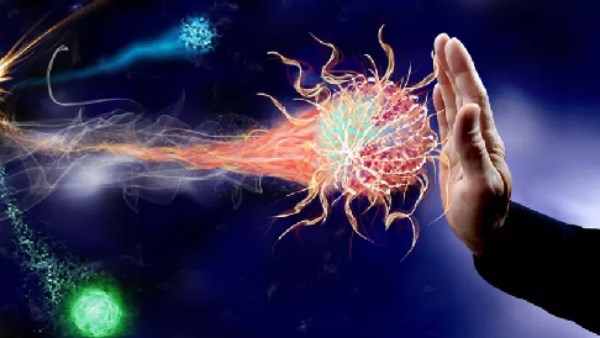 كيف تعزز مناعتك خلال تقلبات الطقس؟.. طرق مدعومة علميًا