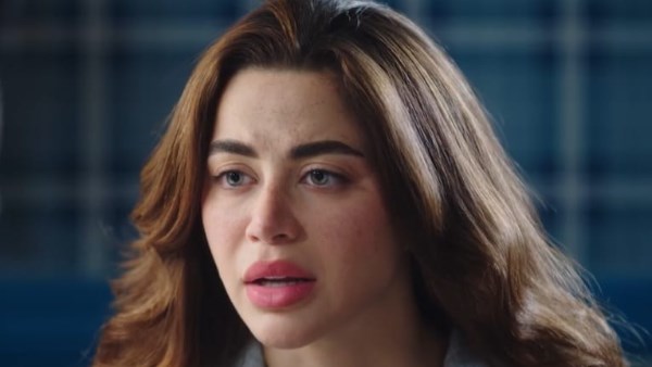 الفنانة يارا السكري 