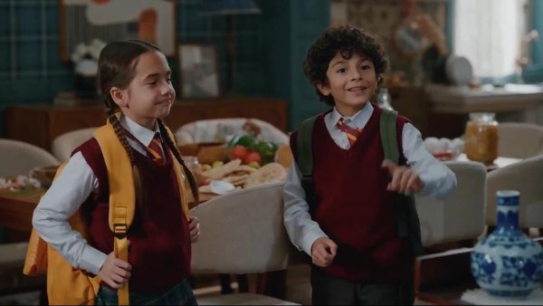 جان رامز يجسد تأثير الطلاق السلبي على الأولاد في بابا وماما جيران