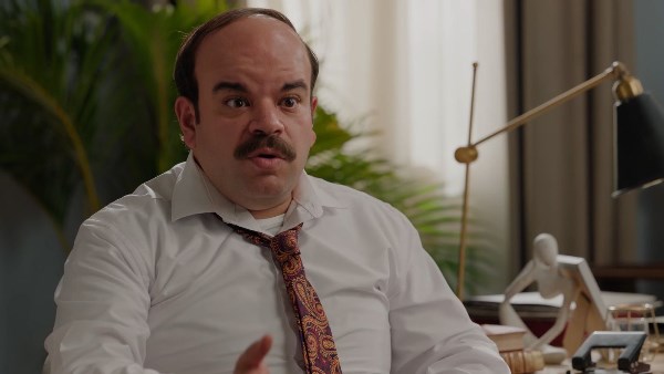 محمد عبد الرحمن يورط كريم محمود عبد العزيز في مسلسل المتر سمير 