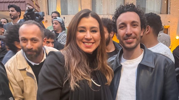 بعد نجاح دور القاضية.. هانيا فهمي تودّع «فرصة أخيرة» وتحتفل بانتهاء التصوير