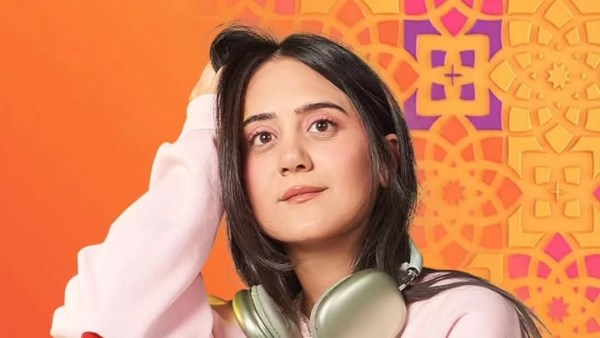 الفنانة فرح عزت