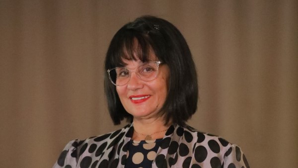 الفنانة سحر رامي